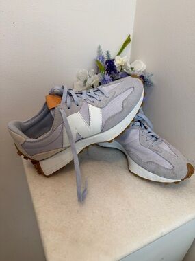 New Balance 327 Women's sneakers in violet haze - Retro